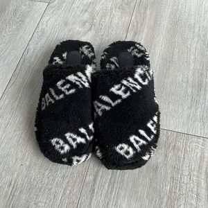 SOLD Balenciaga slippers